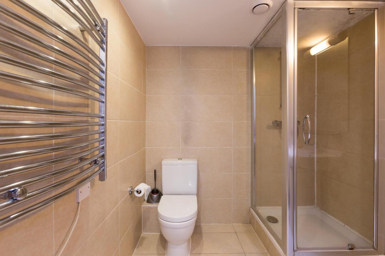 Modern 2 Bed 2 Bath Apartment With Outdoor Space Hyde Park ลอนดอน ภายนอก รูปภาพ